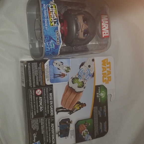 Two set of star warships and a marvel might muggs - Picture 3 of 7